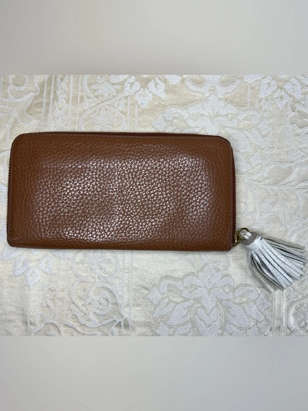 Fossil Brown Pebbled Leather Zip Around Wallet White Tassel Organizer - Picture 2 of 4